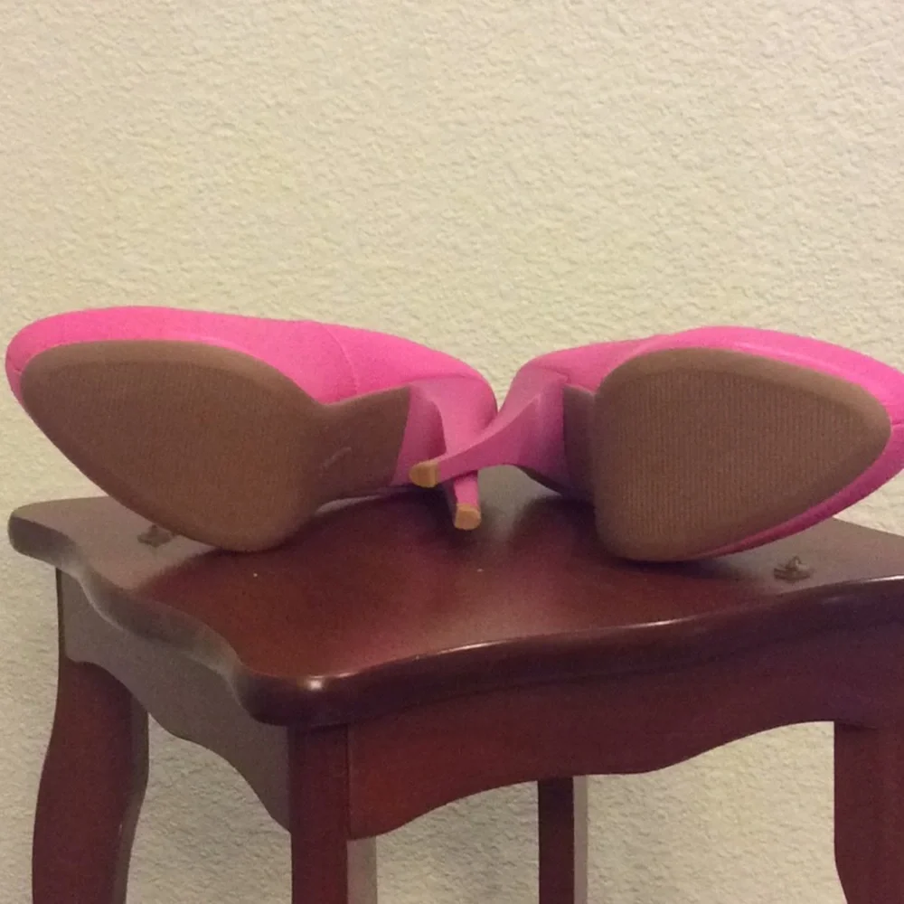 Cute high heels shoes - Picture 4 of 7